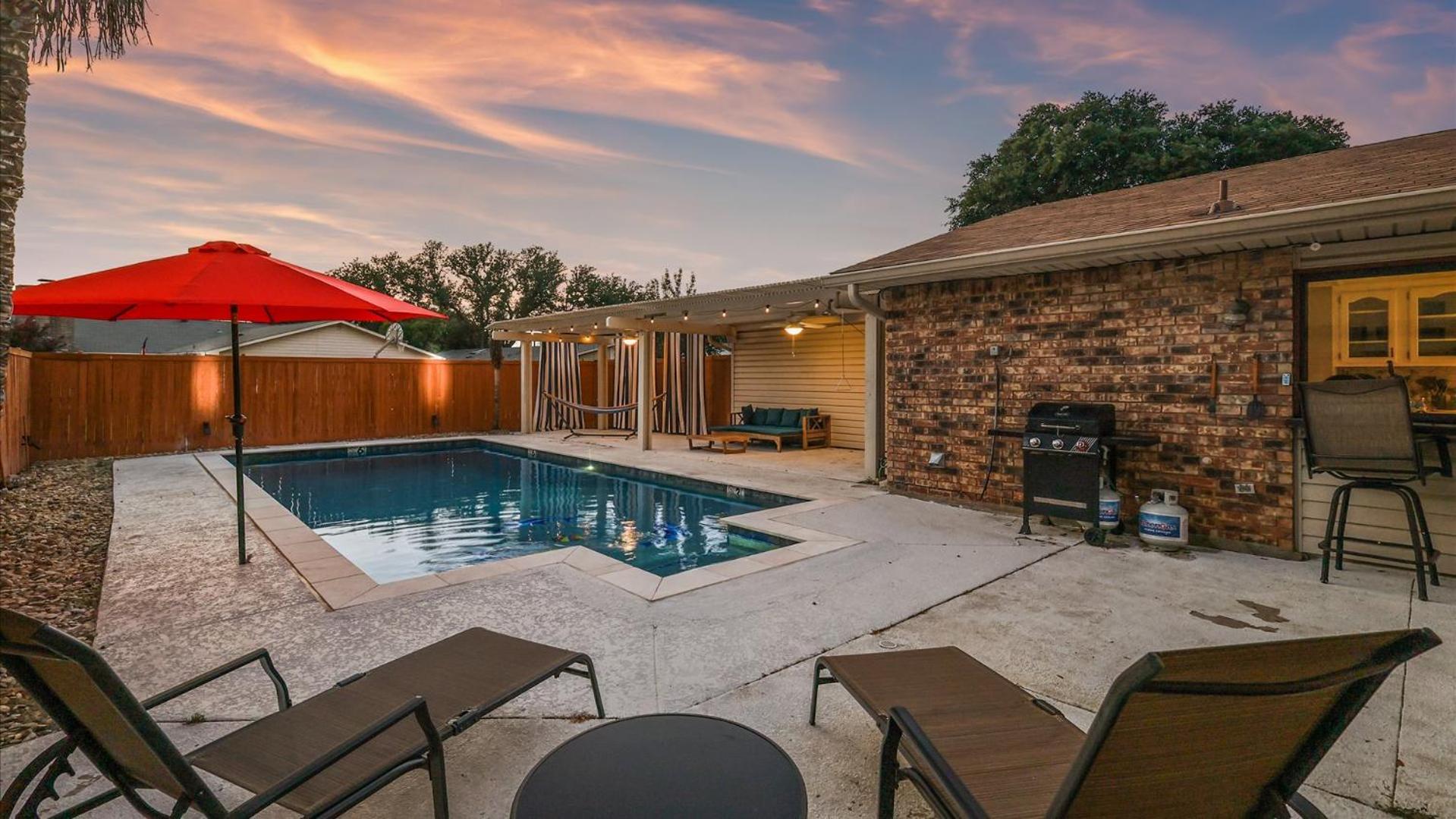 Spectacular 4Br 2,5Ba Holiday Home With Pool And Grill Carrollton Kültér fotó