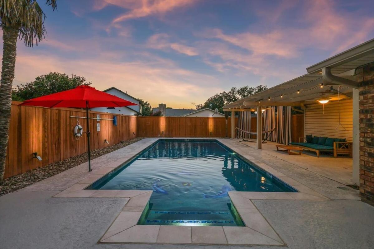 Spectacular 4Br 2,5Ba Holiday Home With Pool And Grill Carrollton Kültér fotó